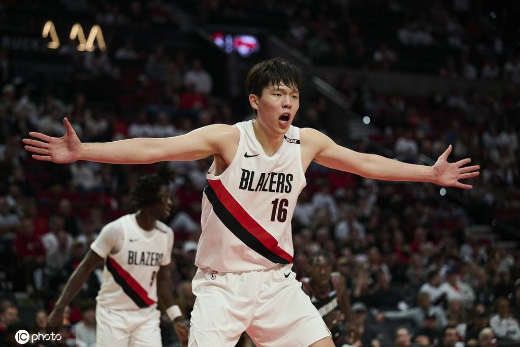 杨瀚森出战4分32秒砍3分2板1帽 赛季常规赛第2次登场